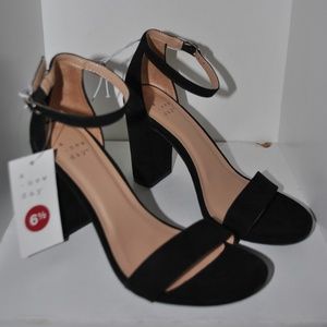 Women's High Block Heel Pumps